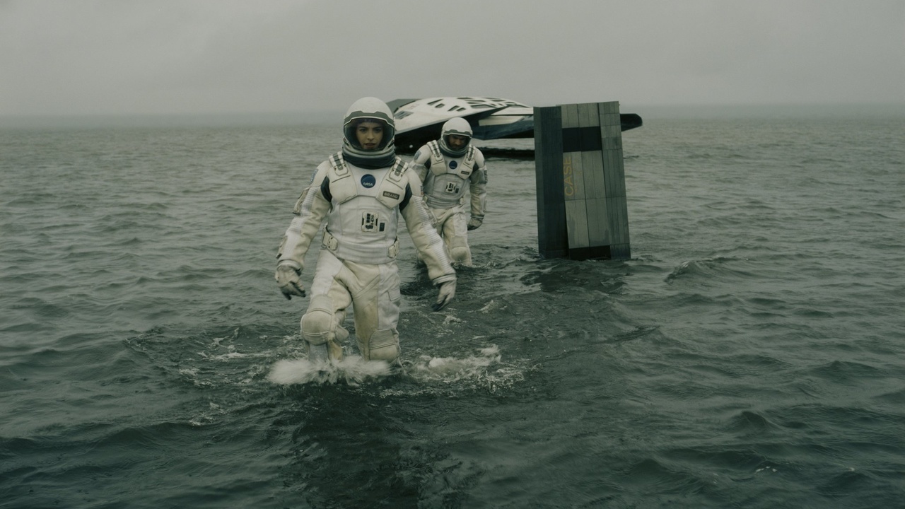 Interstellar को समझिये — प्यार जज़्बा है या ब्रह्मांड की पाँचवीं ताक़त?